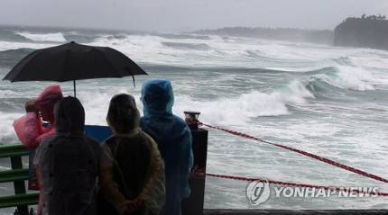  9월 7일 토요일/근접 제주..하늘·바닷길 끊기고 정전·시설물피해 잇따라(종합2보)ㆍ연합뉴스