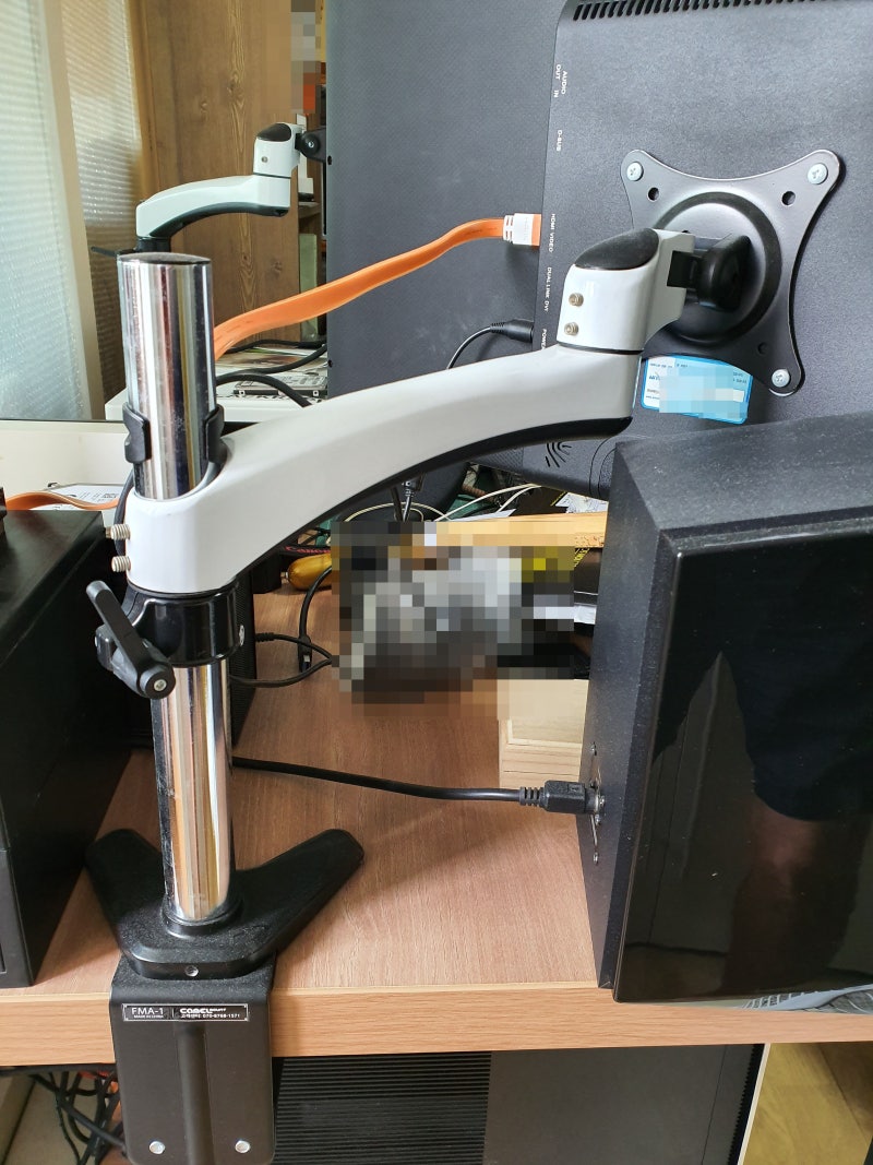 컴퓨터 듀얼모니터에서 1대 더 늘려 트리플 모니터로...카멜마운트 개봉및 사용기. : 네이버 블로그