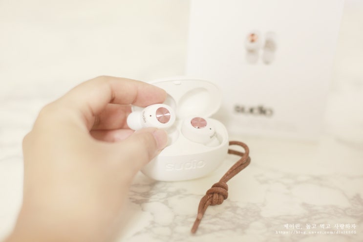  블루투스이어폰 수디오 SUDIO TOLV 추석선물로도 굳 :)