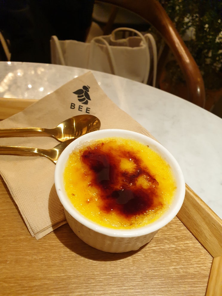  해운대역 해리단길 비 커피(크렘브륄레)