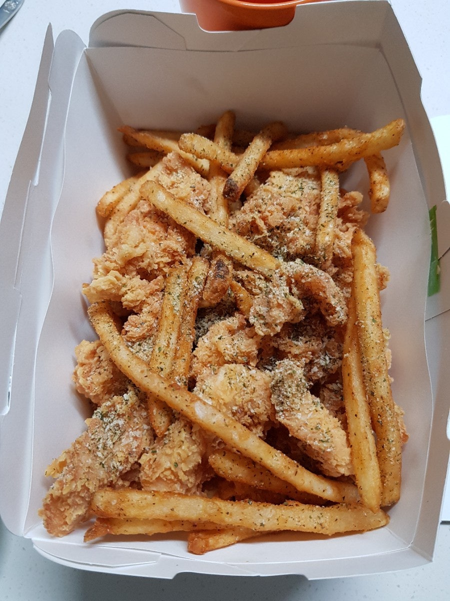 BHC치킨 경안점 사진 3
