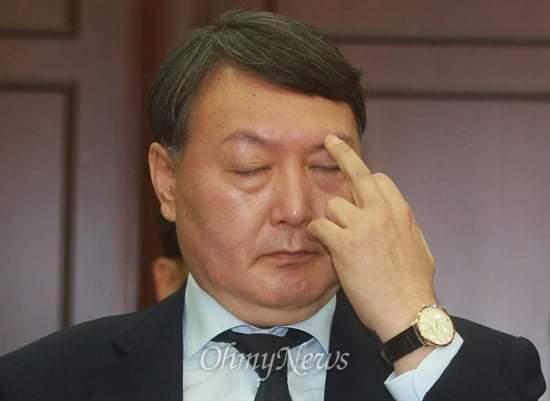  검찰, 패스트트랙 수사로 국면전환 노려