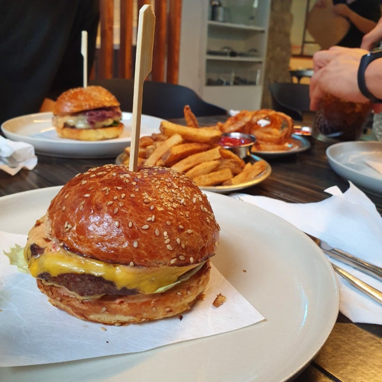  성수동 맛집 수제버거 엘더버거