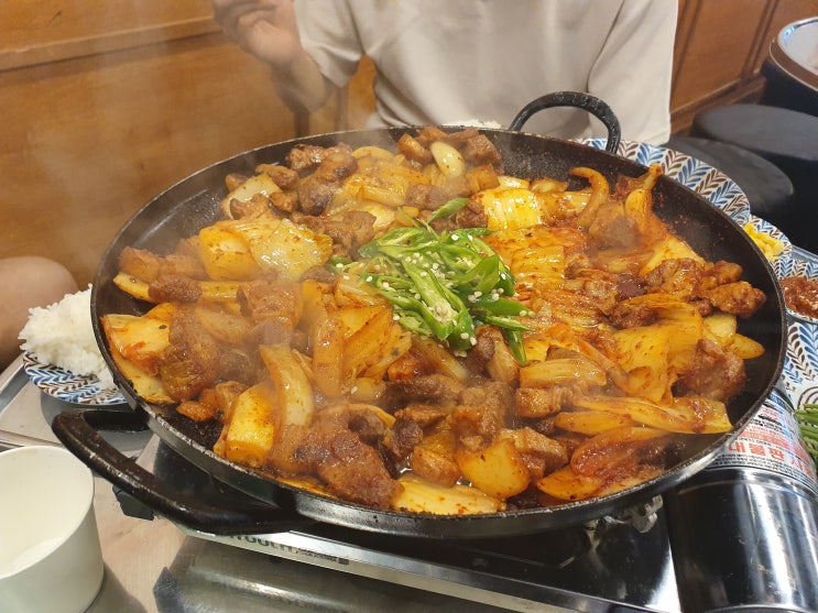  인계동 나혜석거리에서