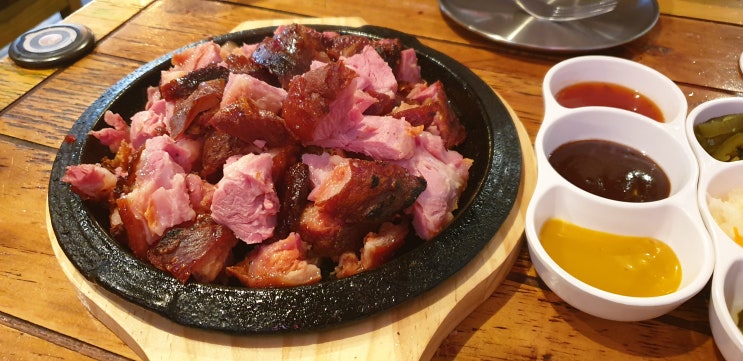  독일 현지에서 슈바인학센을 먹는 느낌 월곡 비너발트
