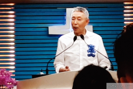 서세원 근황 “5살 딸+재혼한 아내와 간증 집회 참석” 서세원 근황 “5살 딸+재혼한 아내와 간증 집회 참석”