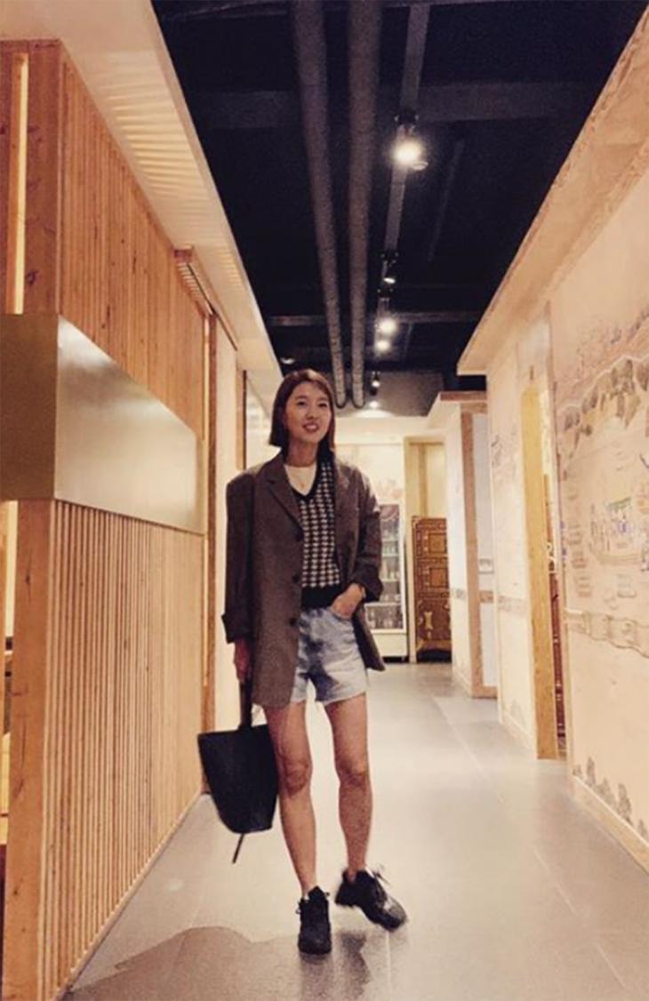 ‘캠핑클럽’ 이진, 폭발하는 인기에 남편 화제…(feat. 성유리) ‘캠핑클럽’ 이진, 폭발하는 인기에 남편 화제…(feat. 성유리)