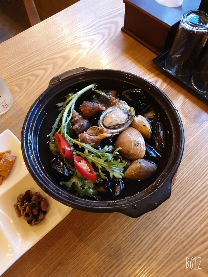 부산남천숨은맛집 청담별채에서 맛있는 안주와 맛있는 술을 맛볼수 있는곳이였어요#