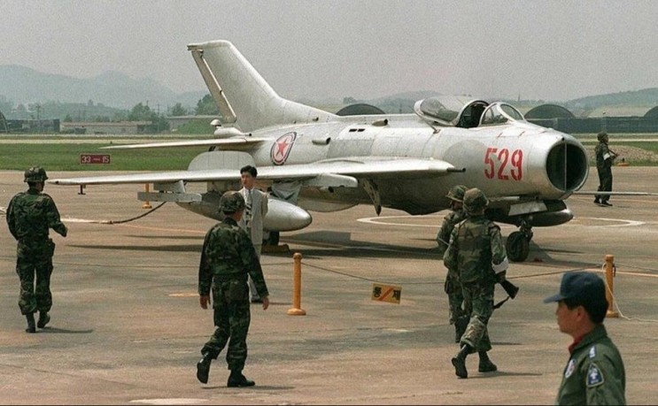 북한공군 MIG-19. #6. 우리나라에 전시중인 MiG-19