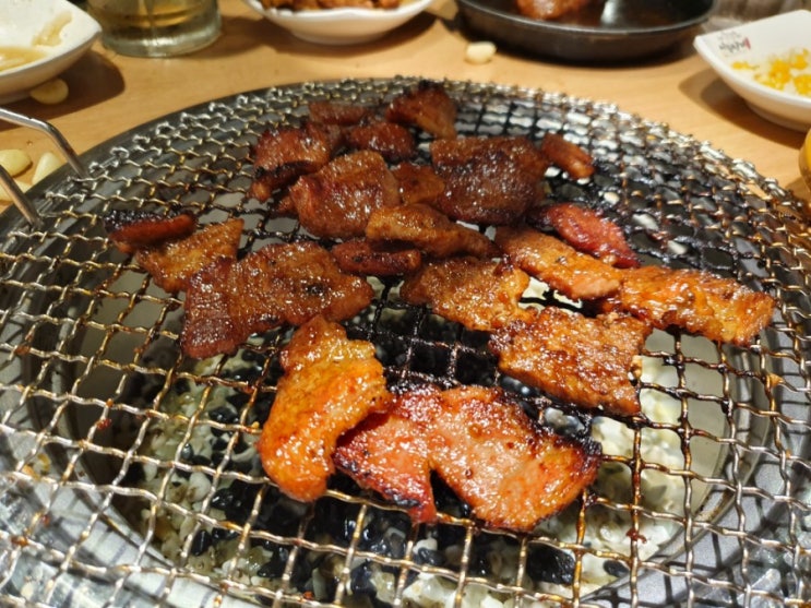 숯불 돼지갈비 무한리필 명륜진사갈비 연희점 방문기