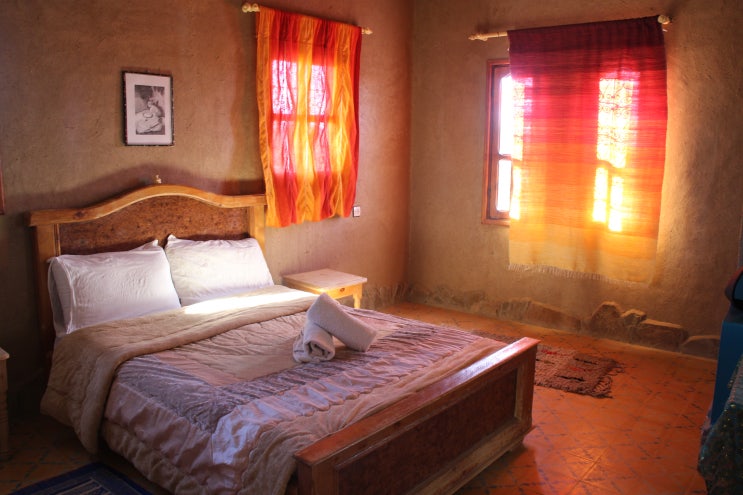 행복한 사하라 사막 - 모로코 알리네 숙소 룸 컨디션
