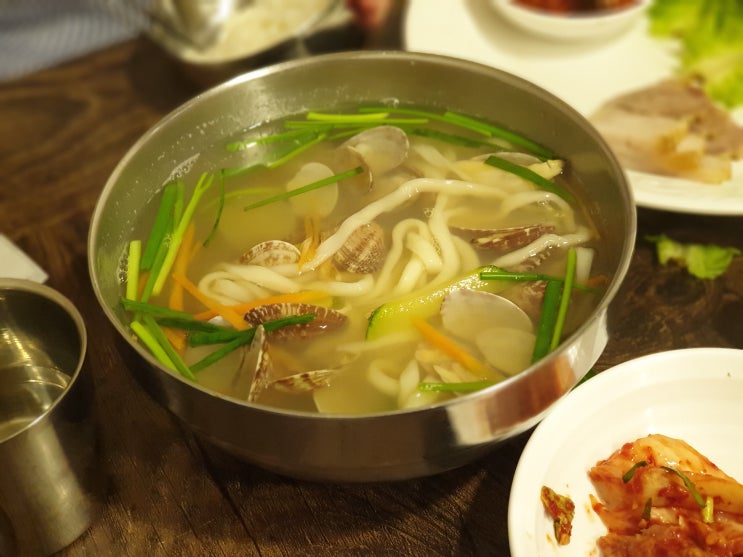  성남 갓성비 맛집 그남자의 칼국수 또 갔다옴~ 칼국수 매니아 엄마랑 외식 :D 배도리