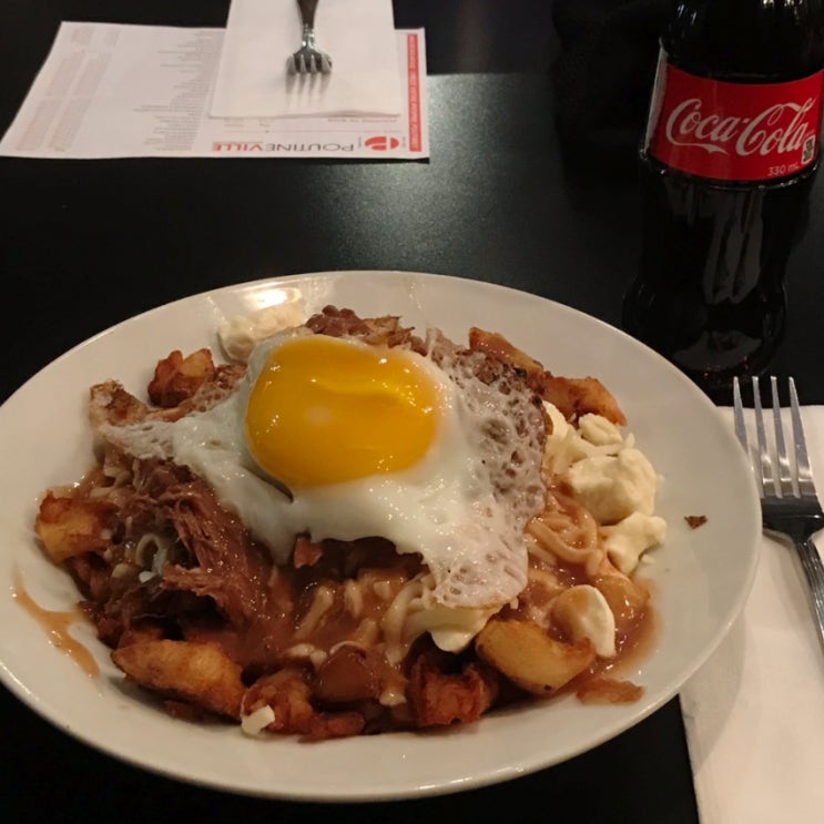  몬트리올 맛집 푸틴빌, 퀘벡주에서 꼭 먹어봐야할 로컬음식 푸틴! (ft. 믿고가는 구글맵, yelp)