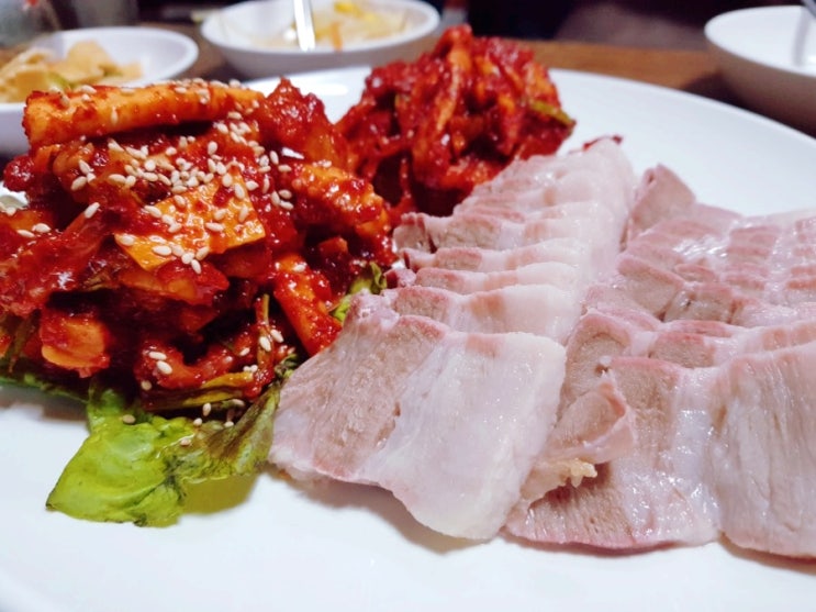  종로 보쌈 - 야들야들한 꿀맛 보쌈의 대가 '흥부가'