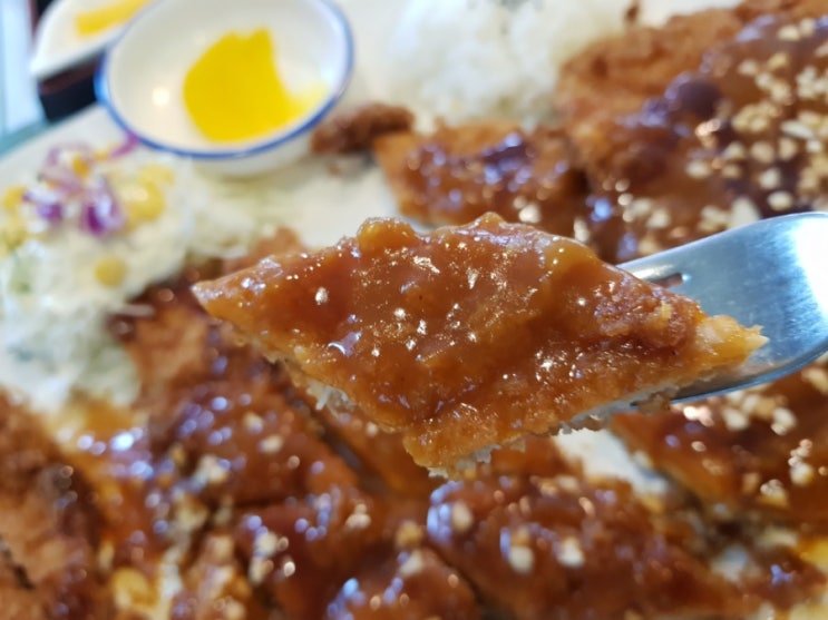  추석을 코 앞에 두고 돈까스를 먹고 왔어요!