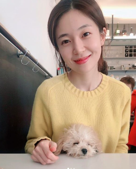  배우이자 윤현민의 여자친구 백진희_백진희의 연애, 일상, 과거, 인스타그램 등 모든 것