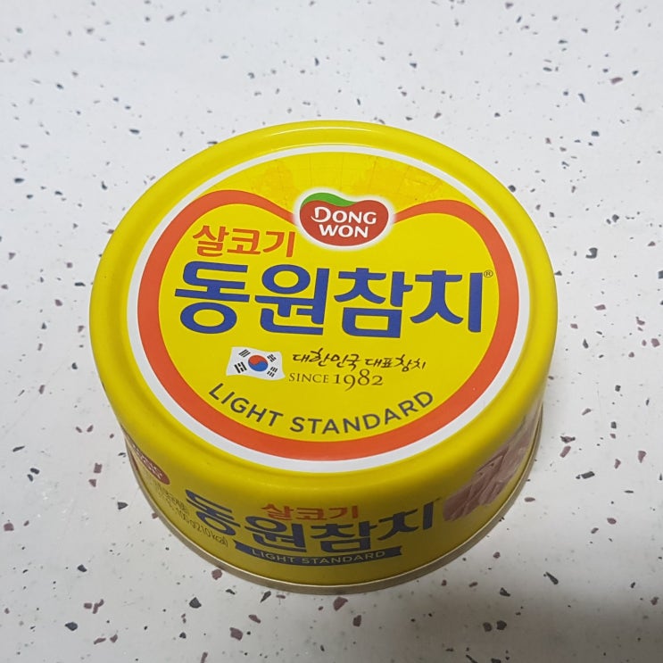  동원참치 살코기 라이트 스탠다드 통조림 100g 참치캔 캔참치 개봉, 칼로리, 영양성분 정보, 열량