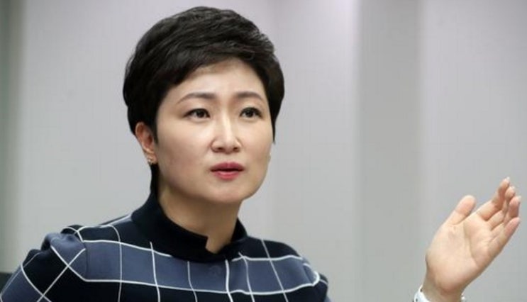  이언주 삭발