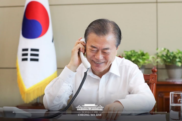  [청와대25시] 문 대통령, MBC 라디오 '여성시대' 깜짝출연.."넉넉한 한가위 기원"