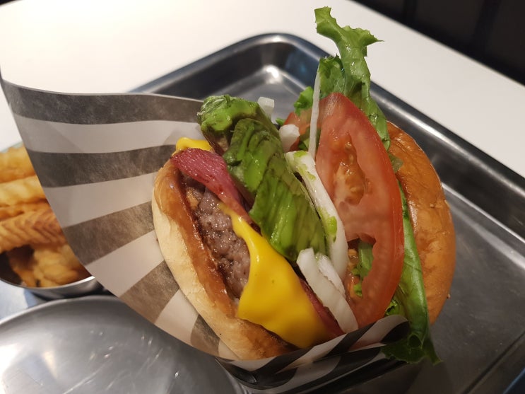  2019. 9. 11. 공릉동 수제버거 맛집 '루이스 버거'