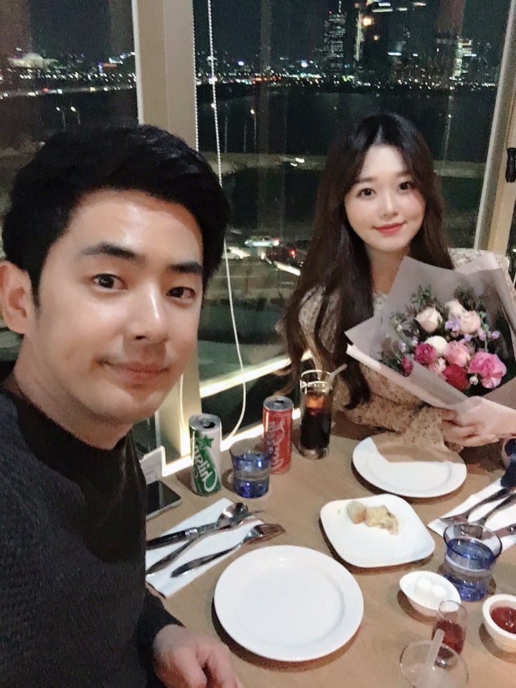  이렇게 살고있슴다.
