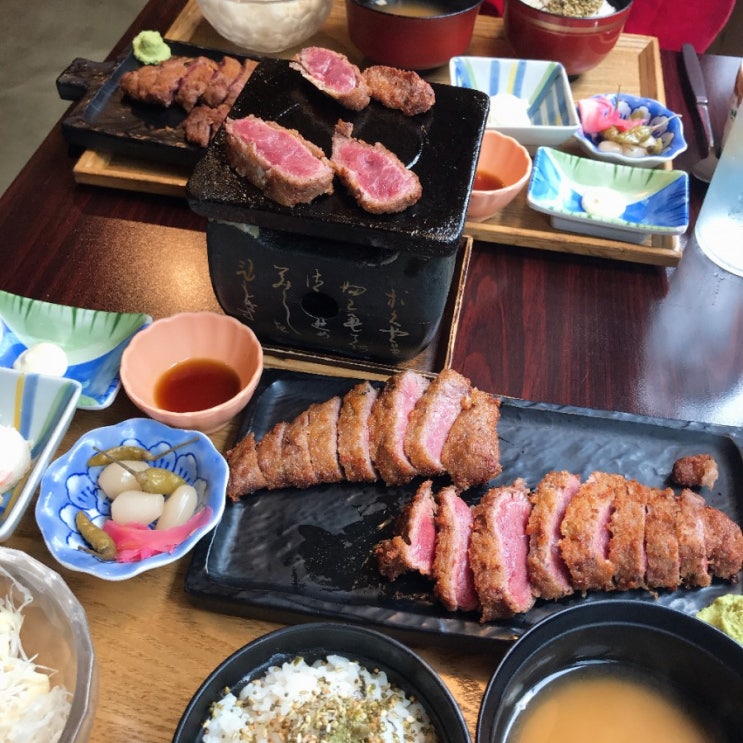  먹는 게 제일 좋은 일상~