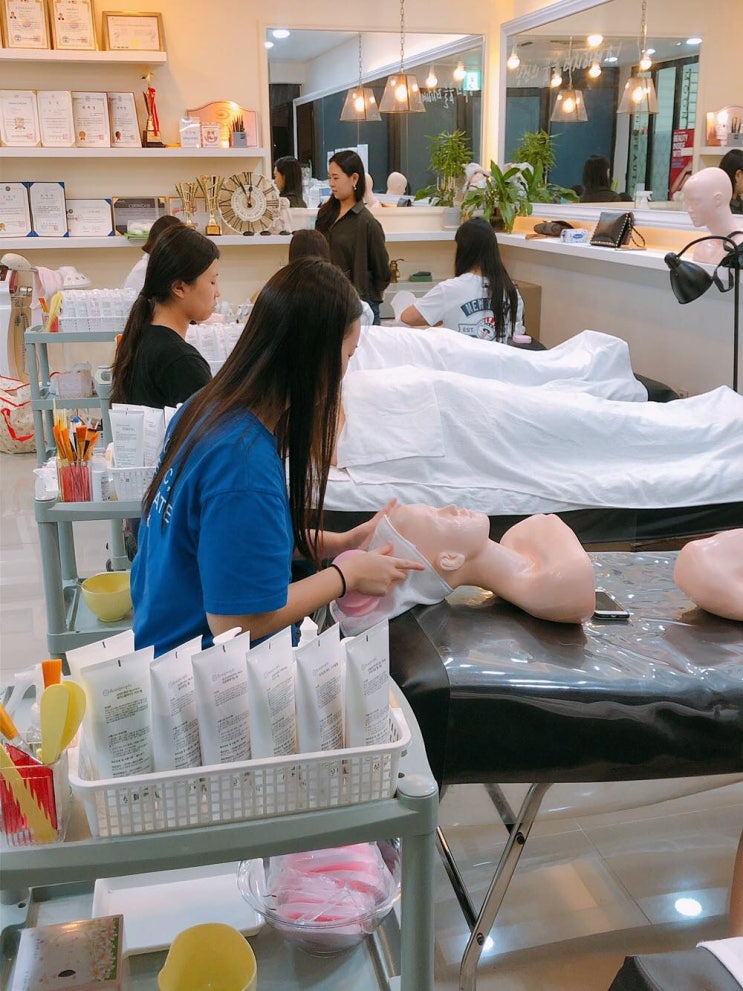  구월동피부미용학원! 문뷰티의 차별화된 교육