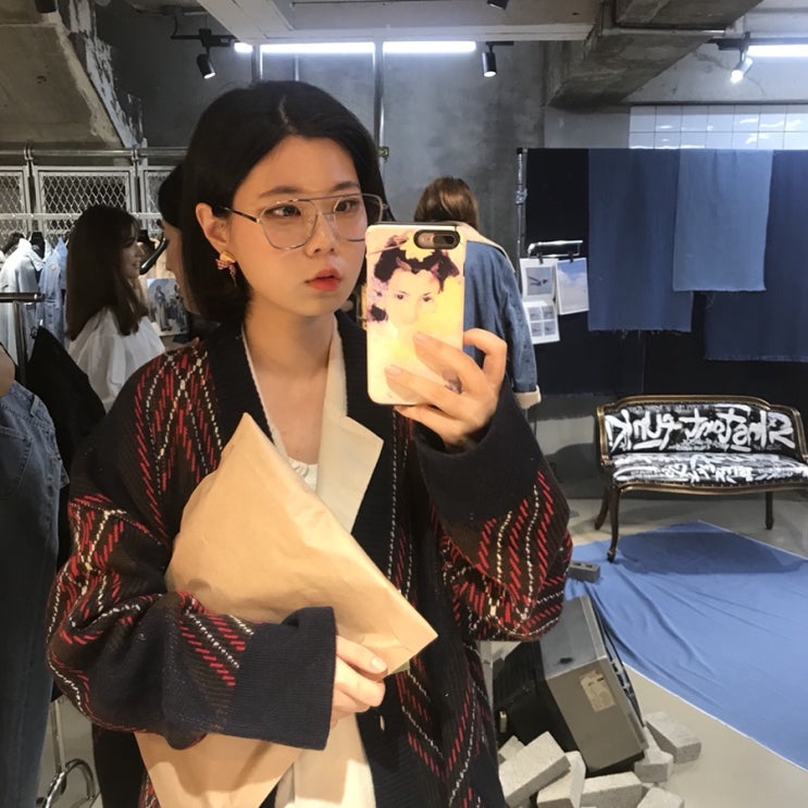  인스턴트펑크 fw런칭 오프닝 무스탕 가디건 가을 패션 살펴봤지