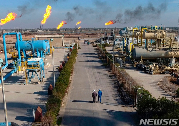 타머 가드반 이라크 석유 장관 "OPEC+서 추가 감산 논의"