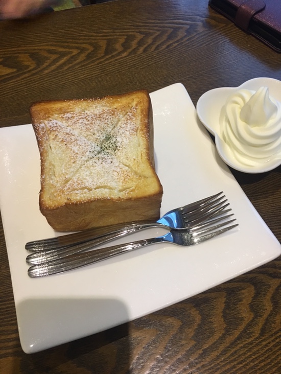  [광안리 카페] 카페 젤라떼리아, 이집 빵이 아주..!!