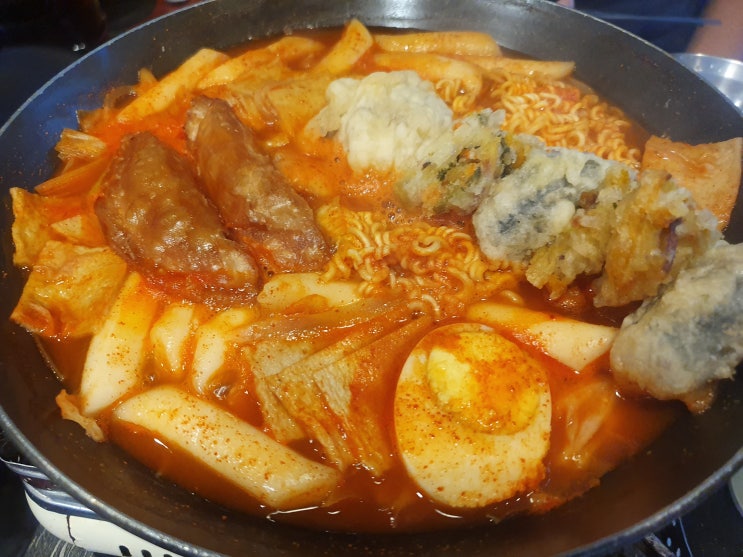 [용산] 떡볶이 맛집 '현선이네' 솔직후기 (+한강대교 산책)