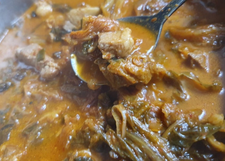 아내의맛 송가인아빠 김치찌개 깊은맛이 끝내주네요