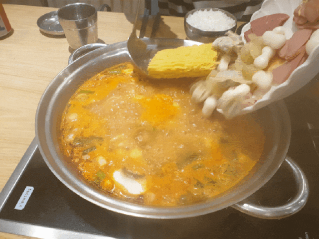  용산아이파크몰 맛집 <놀부보쌈&부대찌개>