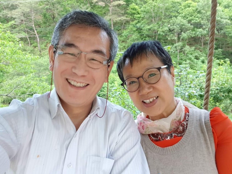  척추관절 교정에 좋은 발편한 건강기능성신발 24hrs슈즈 빼고 명품 구두 운동화 신발 전부 퇴출