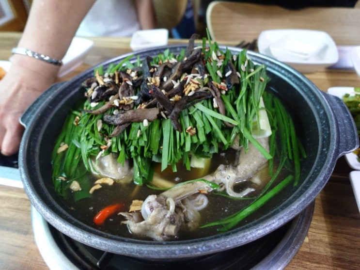  금남리맛집 매봉골 황제능이버섯삼계탕