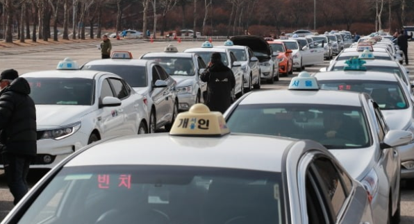  카카오 '라이언 택시' 10월 출격!!