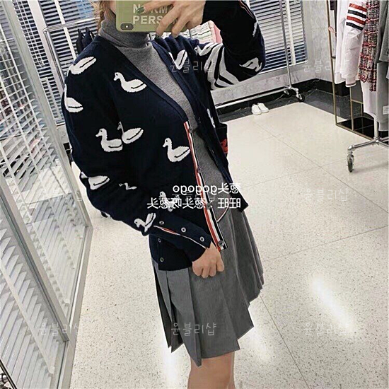  톰브라운 가디건, 에르메스 esprit 니트, 로로피아나 터틀캐시투피스