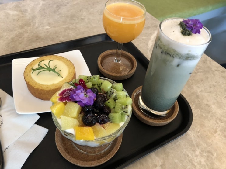  [광주 양림동 카페] 풀 PUUL 경옥양갱케익/쑥라떼/착즙주스/바움쿠헨 ɞ