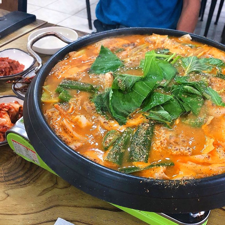  만리포해수욕장 맛집 소원해장국 곱창전골 푸짐해서 배터져!
