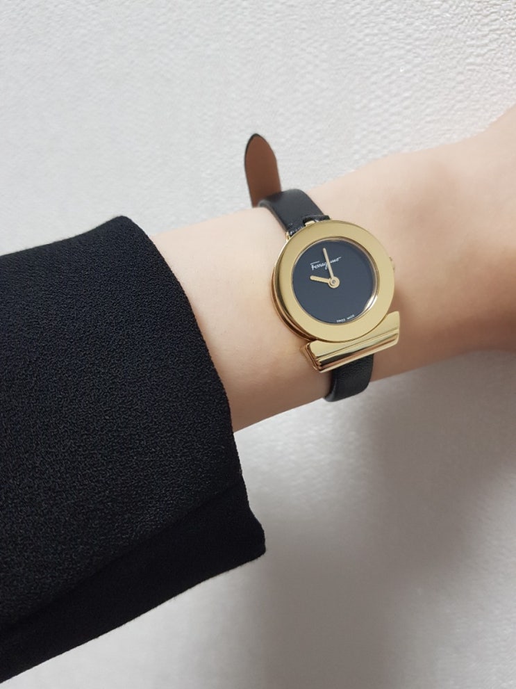 [Review] 페라가모 간치노 시계 면세 구입기