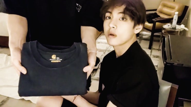  BTS LIVE 2019.05.19 그렇게 믿었건만...  : 전정국을 또 존경하게 된 순간(feat. 옷은 이렇게 개는 것!)
