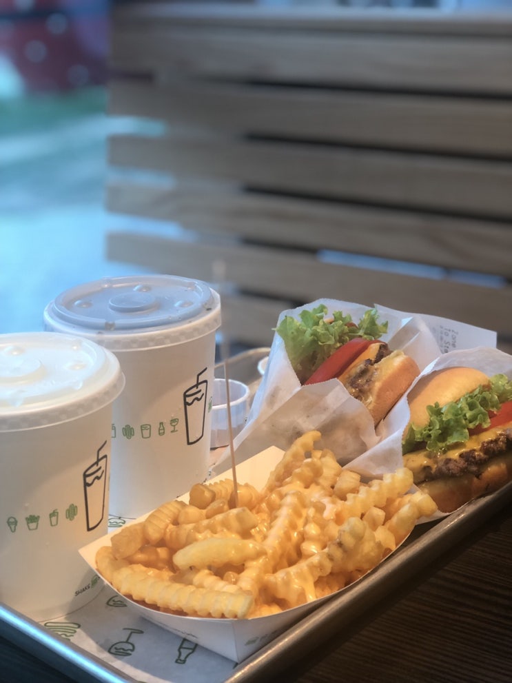  [맛집 리뷰] 화제의 프리미엄버거 부산 상륙 '쉐이크쉑 서면점'
