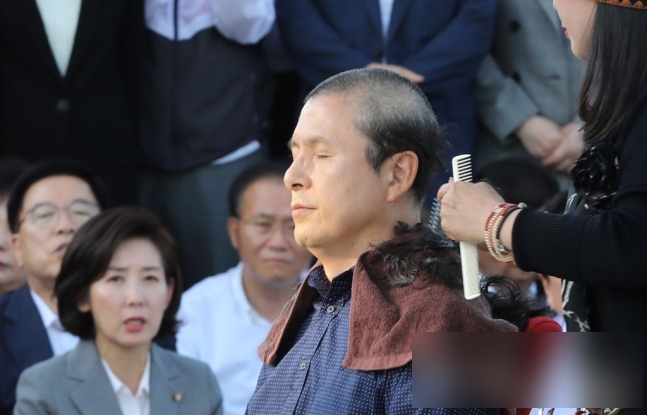  [황교안 삭발] 조국 법무부 장관 파면 촉구를 바라보는 시선들