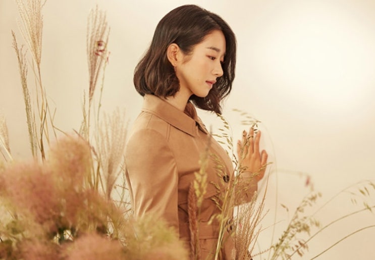 클래식 VS 캐주얼] 돌아온 가을.. 취향에 따라 고르라면? '트렌치코트' 어때?