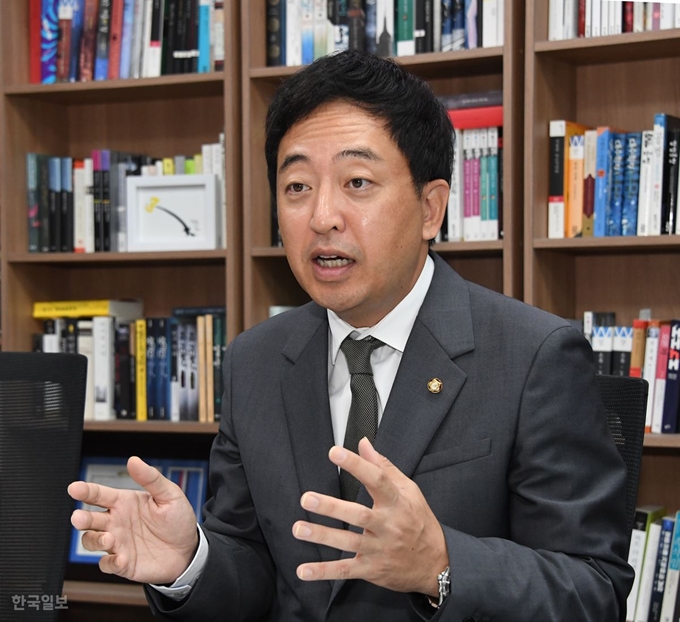  금태섭 “검찰 조직 키워놓고 개혁? 집권세력이 그 칼 쓰지 말아야”