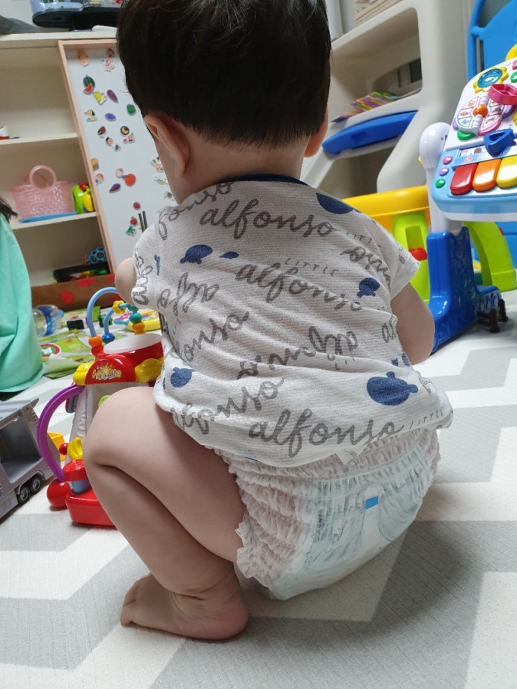 팸퍼스 팬티형 새로 리뉴얼 됐어요. 팸퍼스 팬티형 새로 리뉴얼 됐어요.