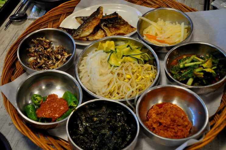 예당호출렁다리 맛집 소쿠리밥상