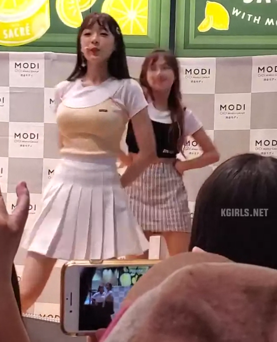  가슴 드리블 신동 에이프릴 진솔