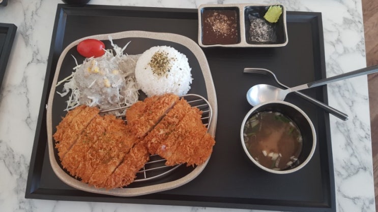  김해 진영 노브랜드매장 옆 돈까스 카레전문점 '이돈(いどむ)' 맛있썽