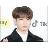 정국 열애설 해명 '사실무근'이라는데..'백허그는?' 정국 열애설 해명 '사실무근'이라는데..'백허그는?'